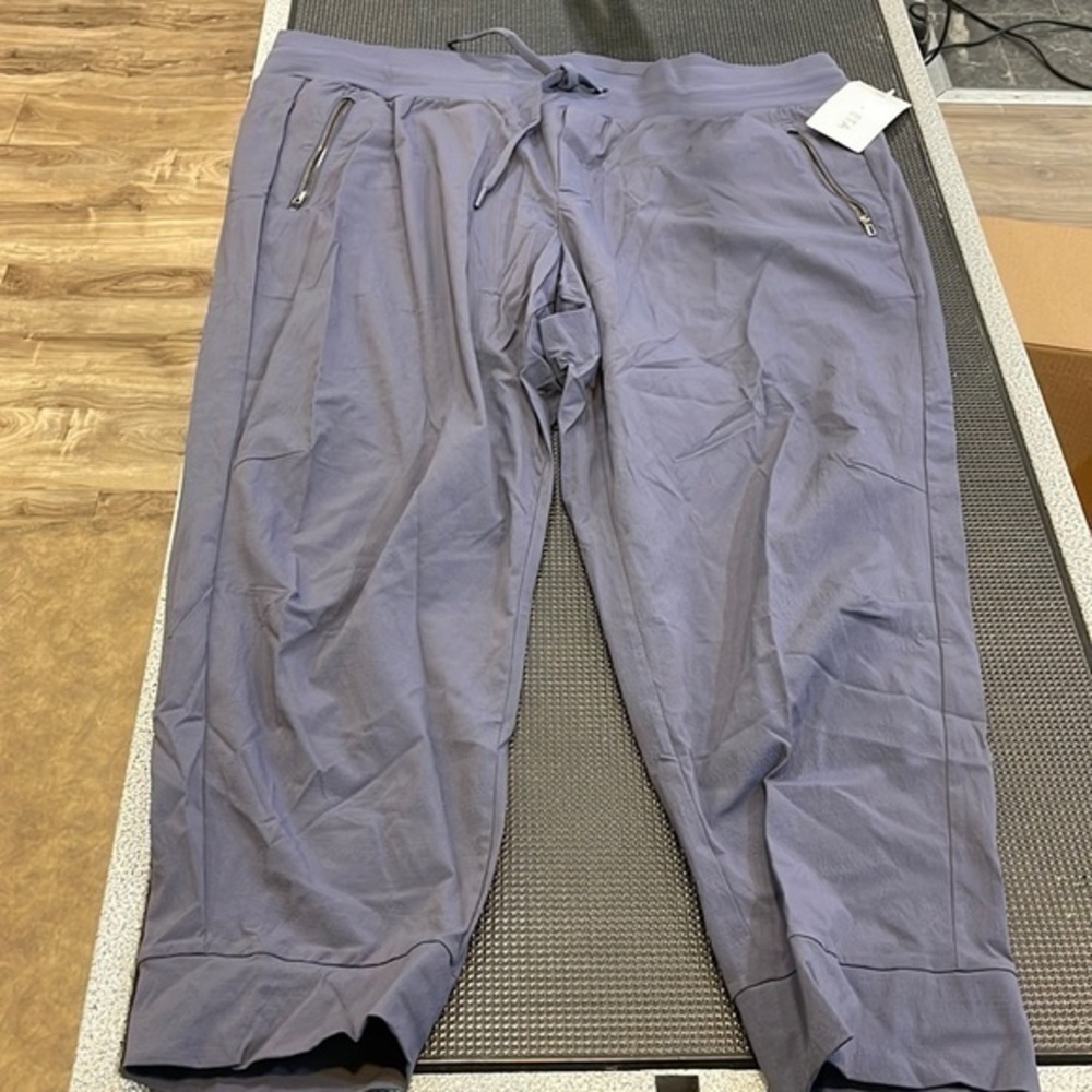 NWT Athleta Trekkie North Jogger Plus Size 22